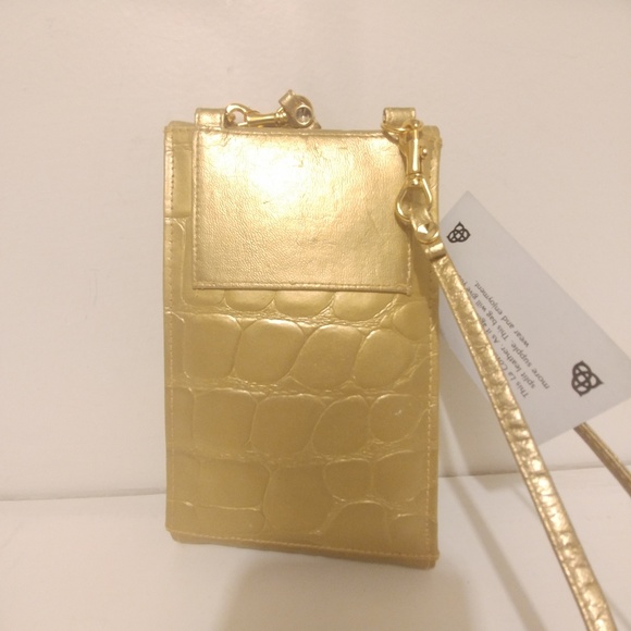 ❤️SALE❤️NWT Leather Crossbody W/ Bonus VS Bag - Picture 4 of 8